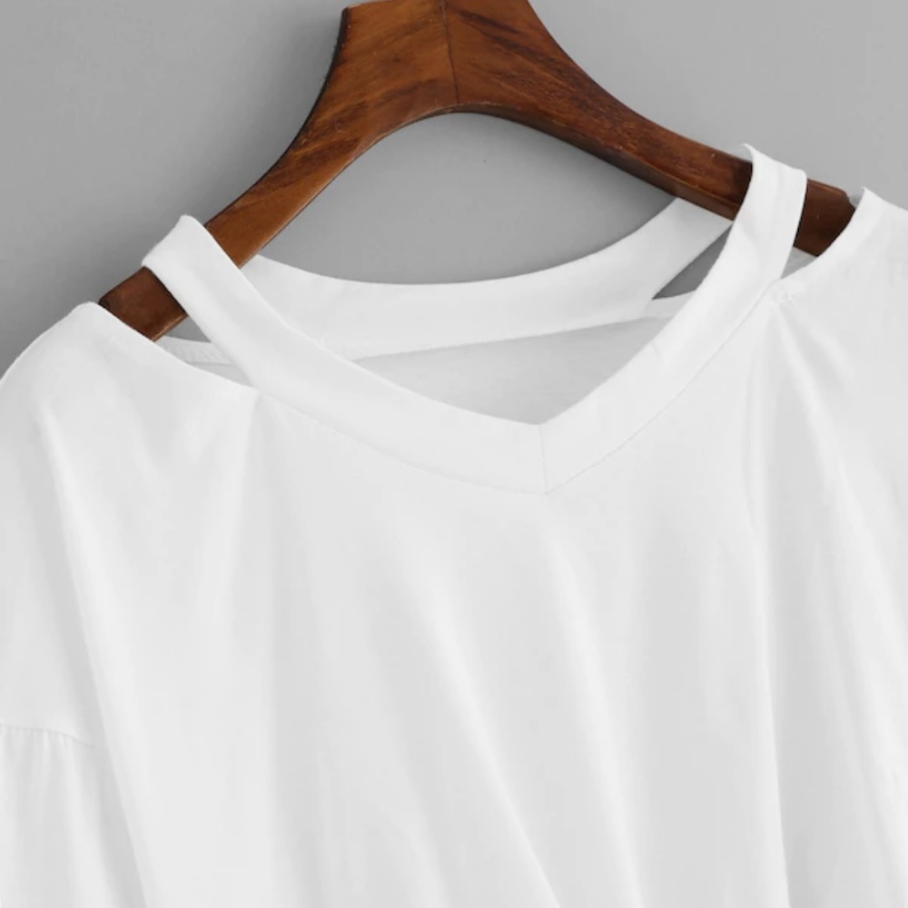 Twist Front Solid Tee- Crop length - Picture 3 of 7